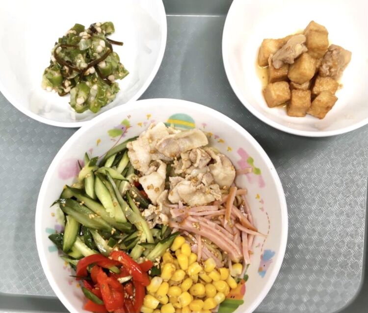 暑い夏にぴったり「冷やし中華」給食(神奈川県 こども園様)委託給食・自園給食