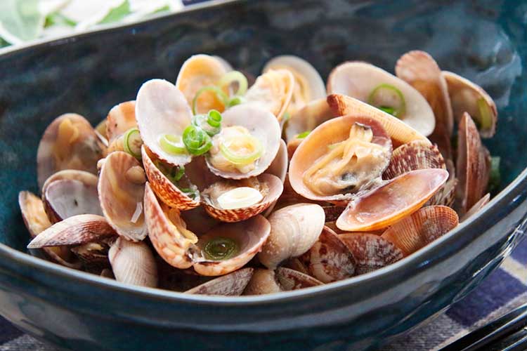 「あさりの酒蒸しバター醤油」お母さんの味・昭和の和食レシピ