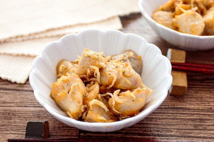 「揚げ里芋のじゃこマヨ和え」幼稚園・保育園の人気の給食レシピ(富喜屋オリジナル食育レシピ)