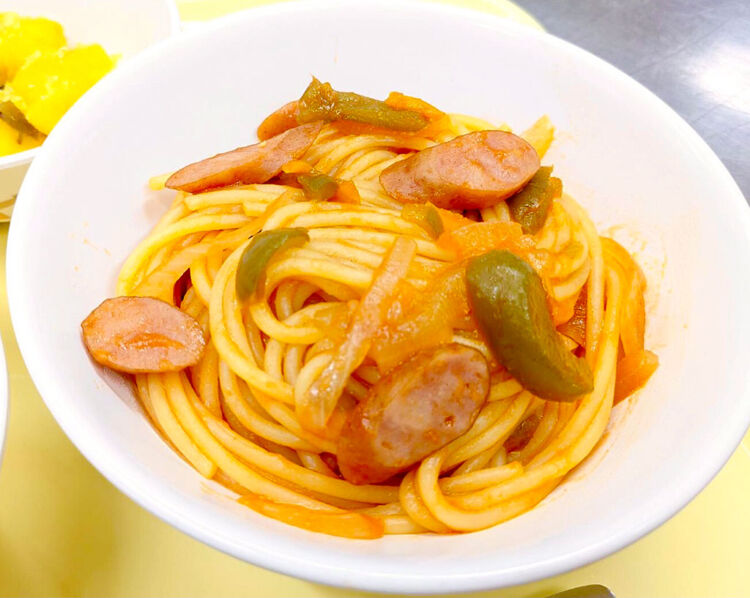 昔懐かしい「ナポリタン」給食（東京都 こども園）オーガニックの食材　委託給食・自園給食