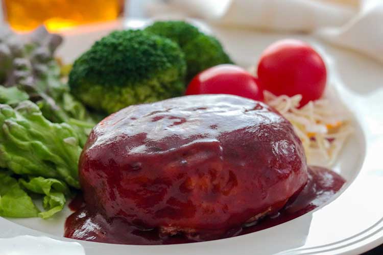 「手づくりハンバーグ」幼稚園・保育園の人気の給食レシピ（富喜屋オリジナル食育レシピ）