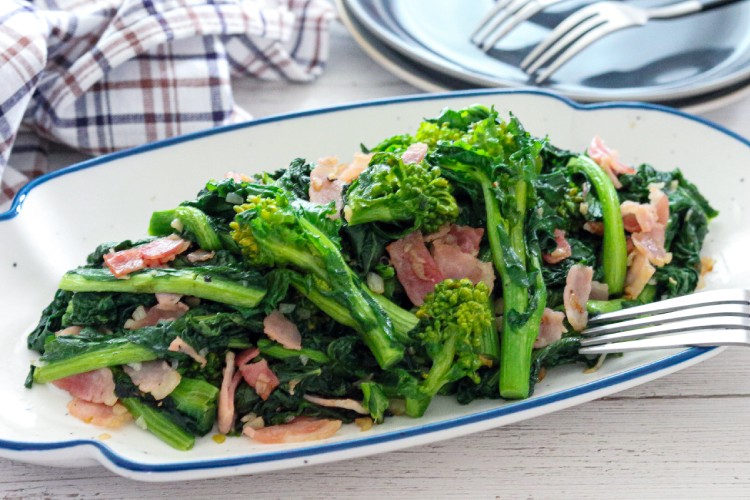 「菜の花とベーコンのガーリック炒め」幼稚園・保育園の人気の給食レシピ（富喜屋オリジナル食育レシピ