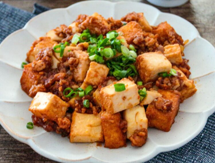 「麻婆厚揚げ」幼稚園・保育園の人気の給食レシピ（富喜屋オリジナル食育レシピ）